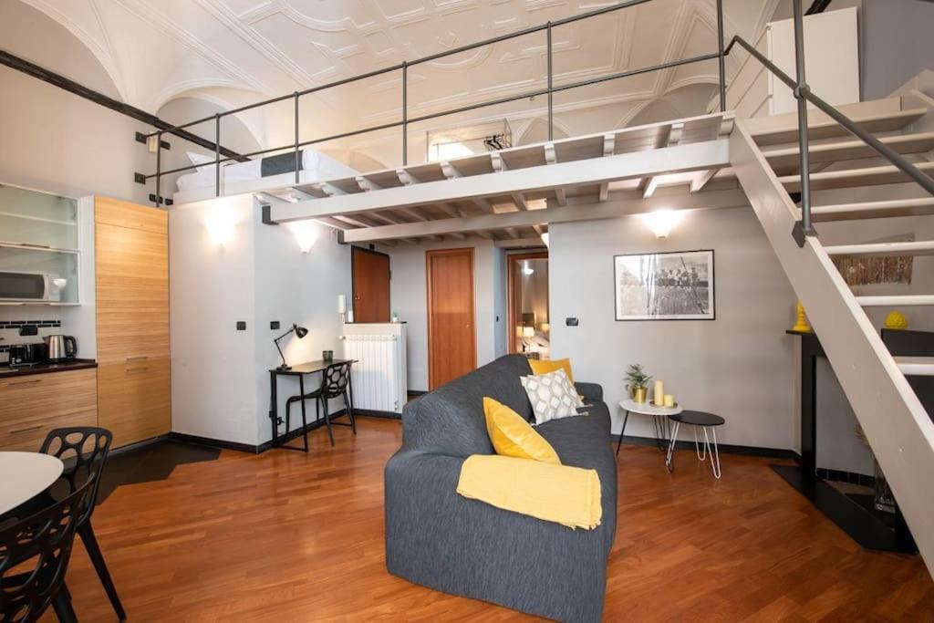 Appartamento Elegant Two-level With In-room Tub *